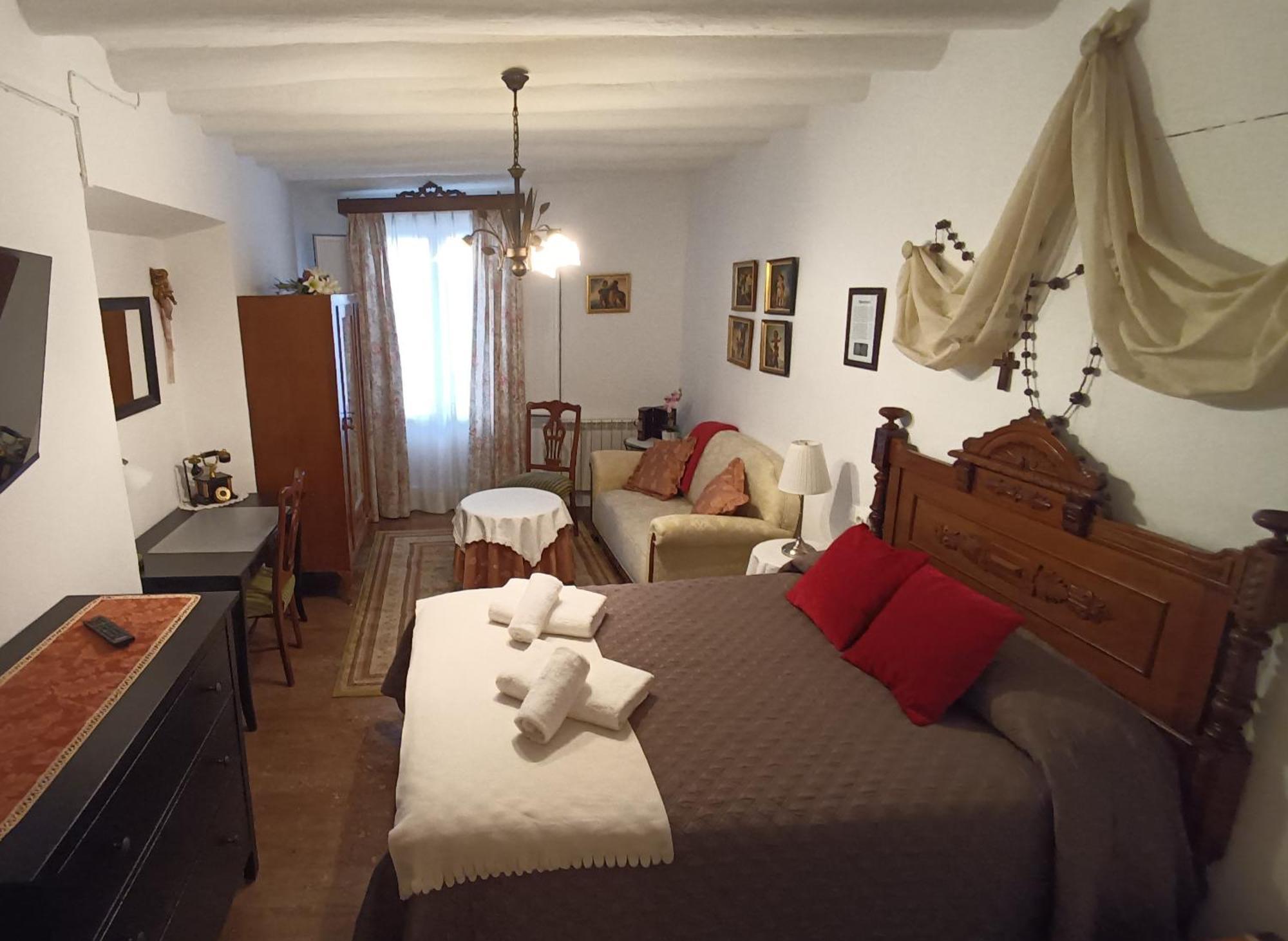 Casa Rural La Casona Urrea de Gaen Buitenkant foto