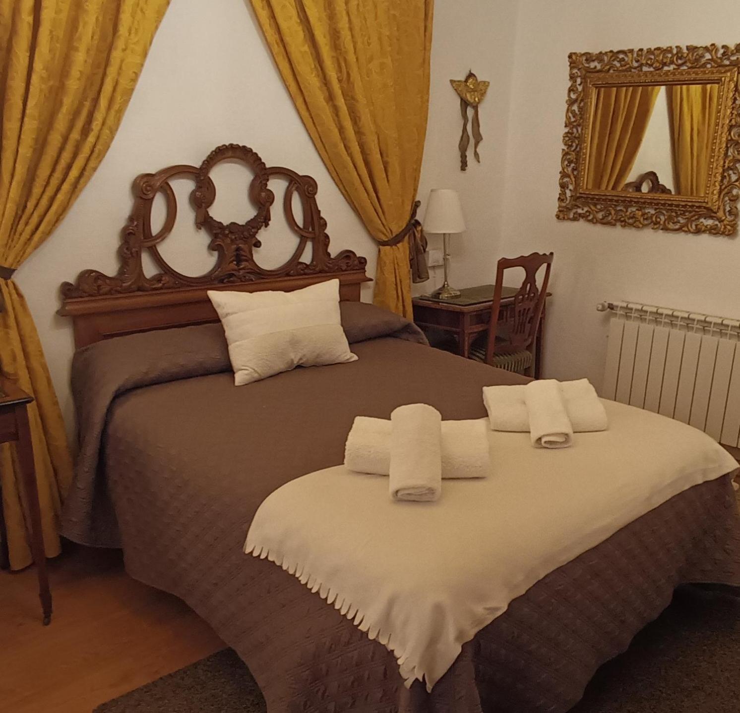 Casa Rural La Casona Urrea de Gaen Buitenkant foto
