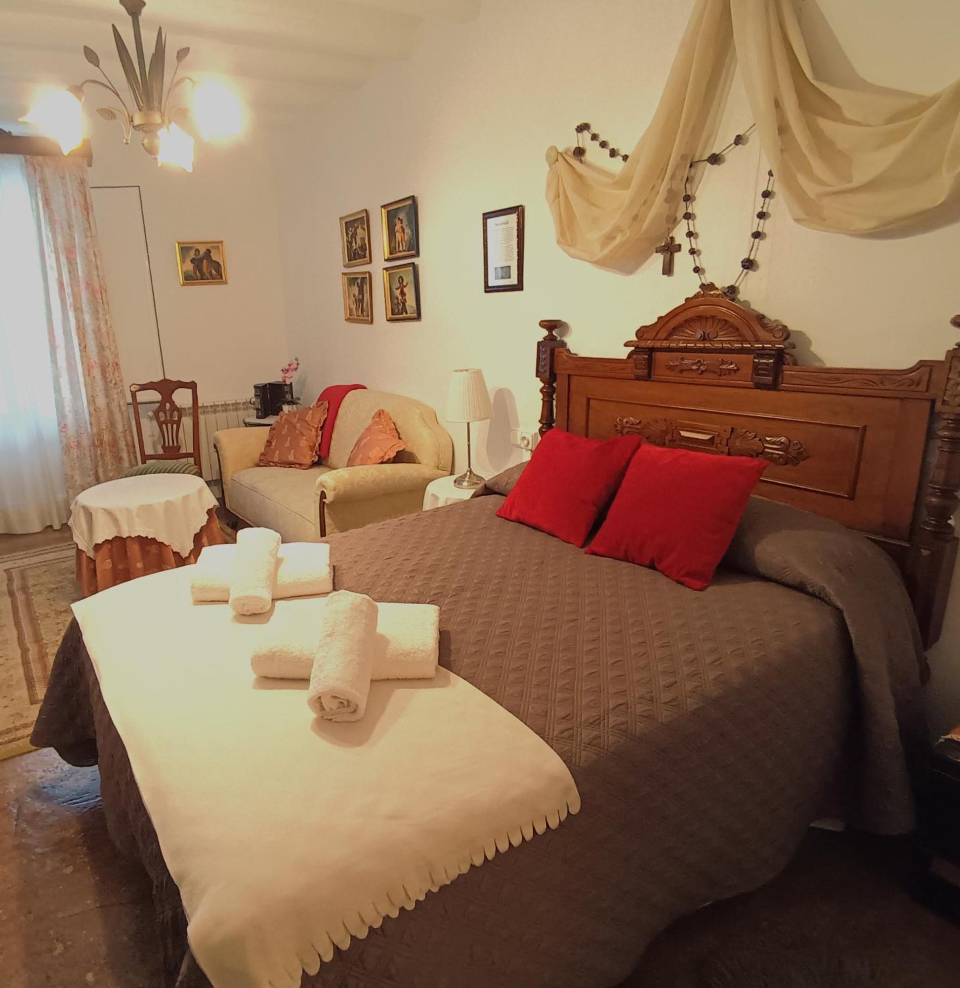Casa Rural La Casona Urrea de Gaen Buitenkant foto