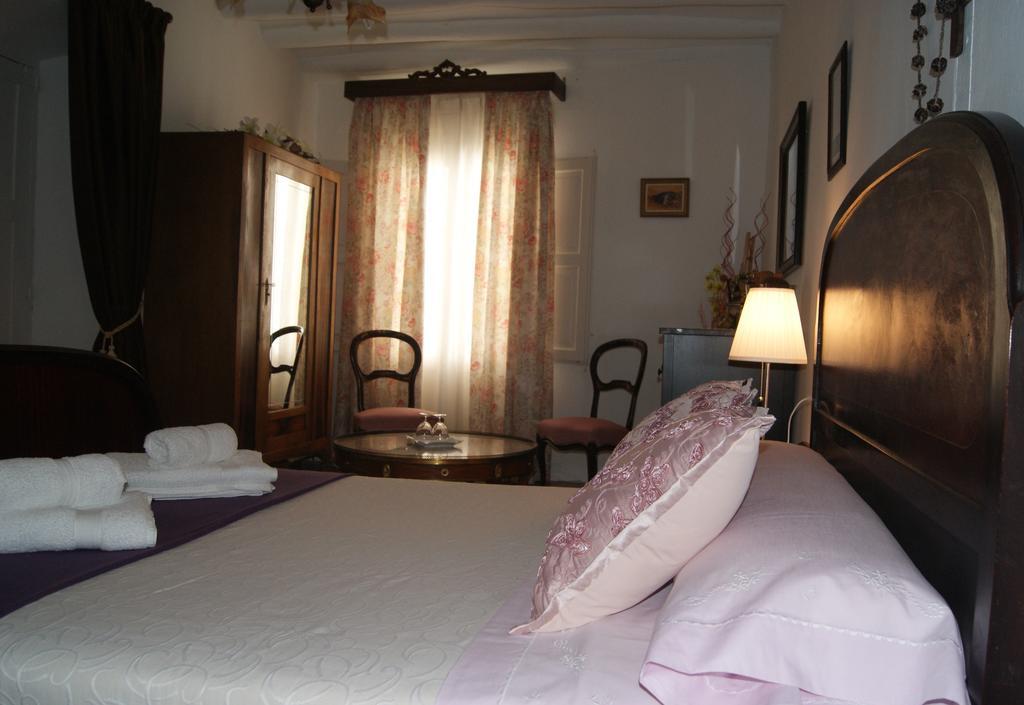 Casa Rural La Casona Urrea de Gaen Kamer foto