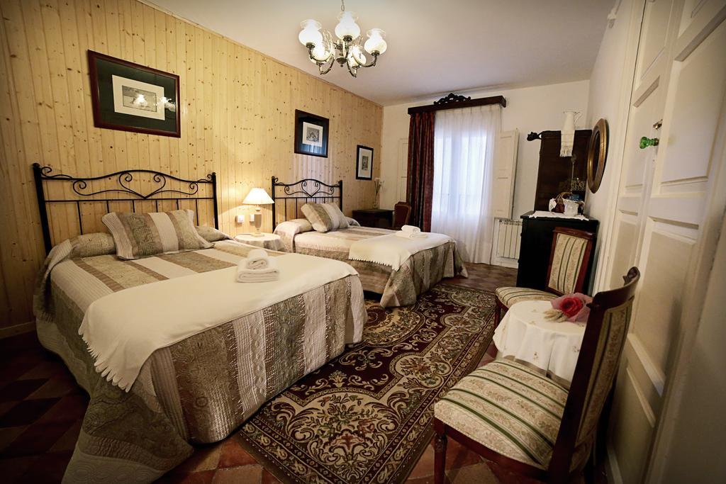 Casa Rural La Casona Urrea de Gaen Buitenkant foto