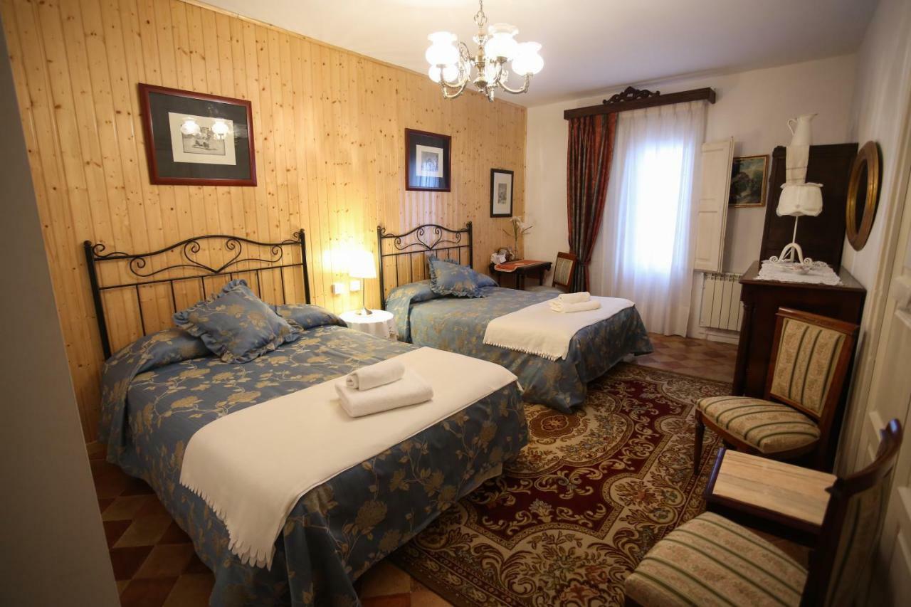 Casa Rural La Casona Urrea de Gaen Buitenkant foto